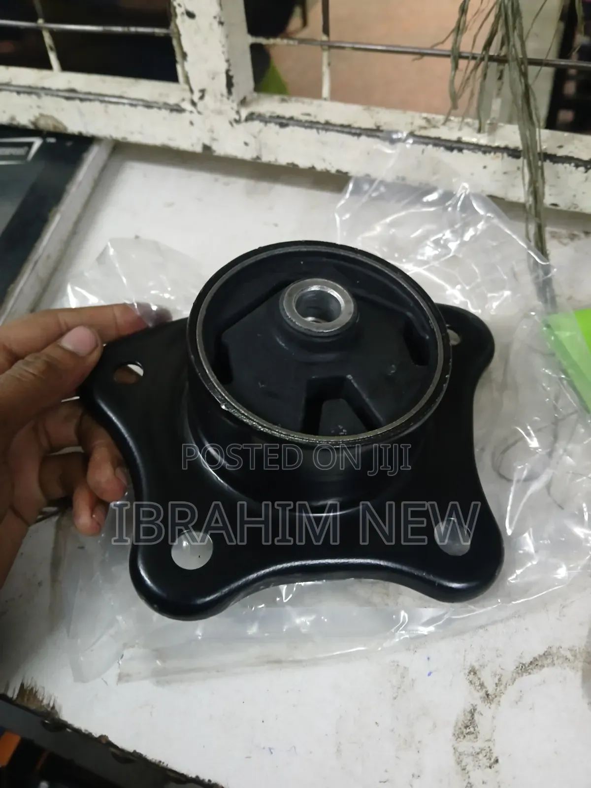 Mitsubishi Colt Gearbox Mounting