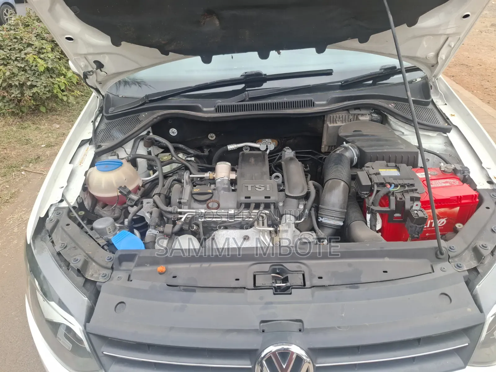 Volkswagen Polo 2013 White