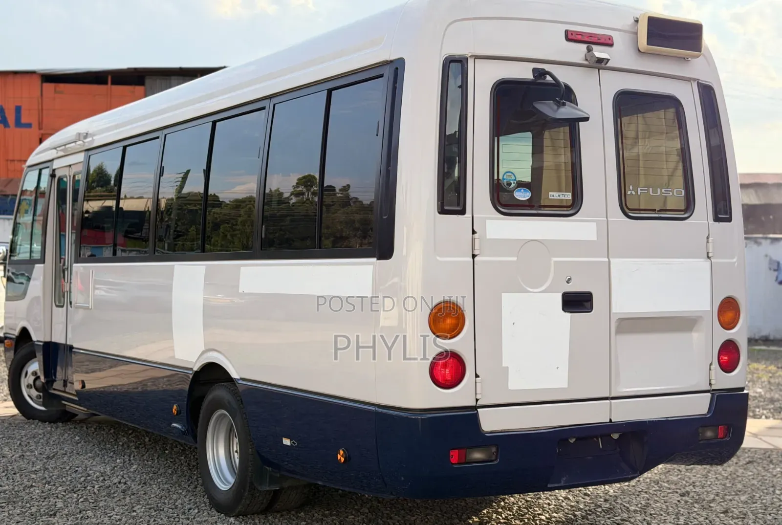 Mitsubishi Fuso Rosa 2019 White