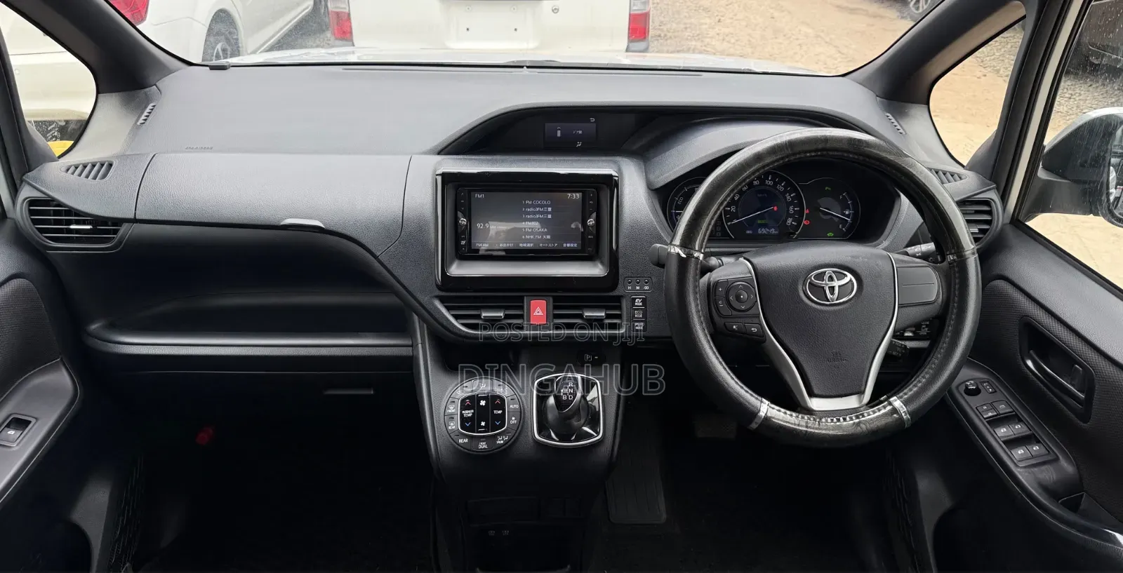 Toyota Voxy Hybrid X 2WD 7-Seater 2019 Silver