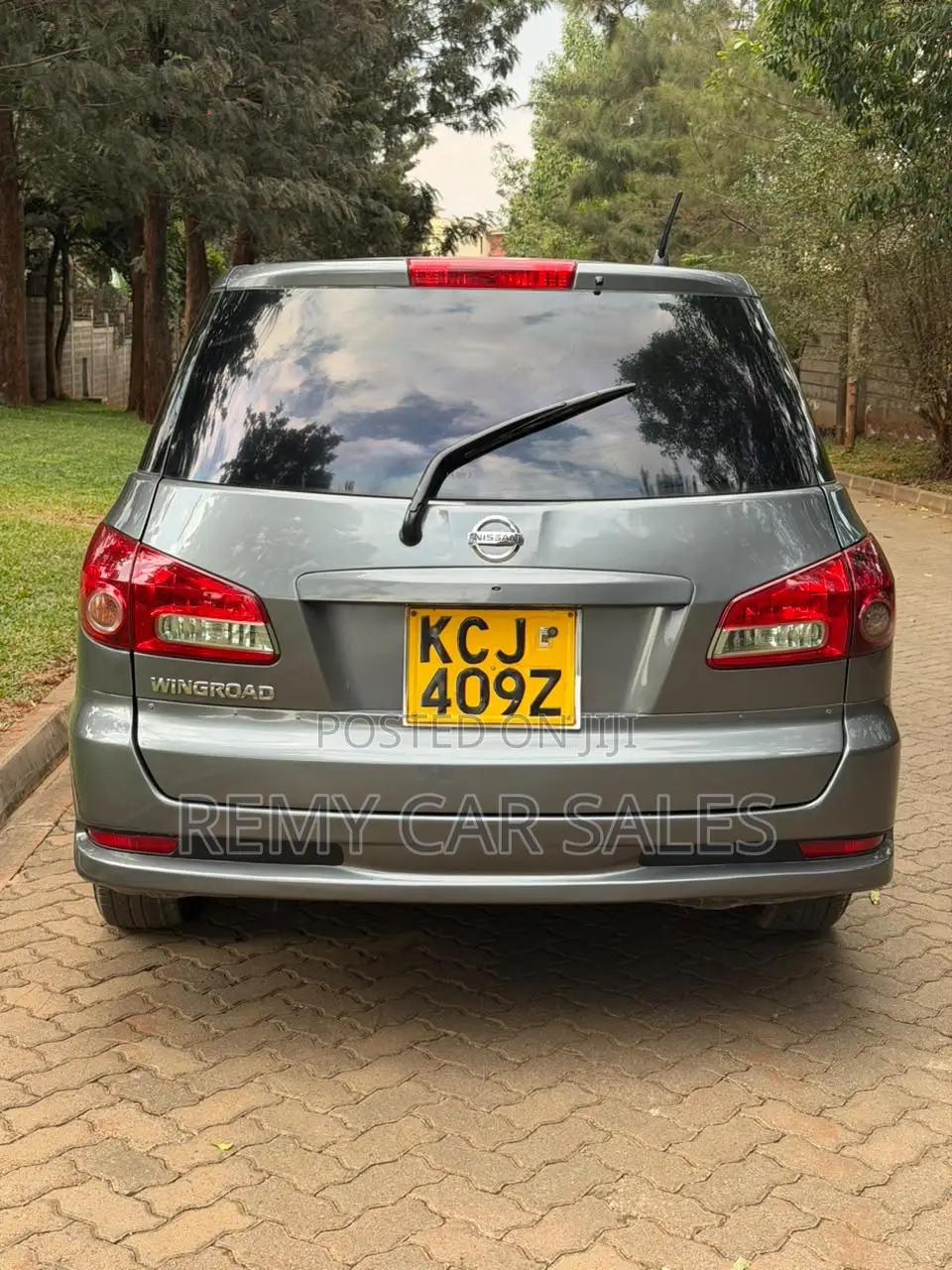 Nissan Wingroad 2010 Gray