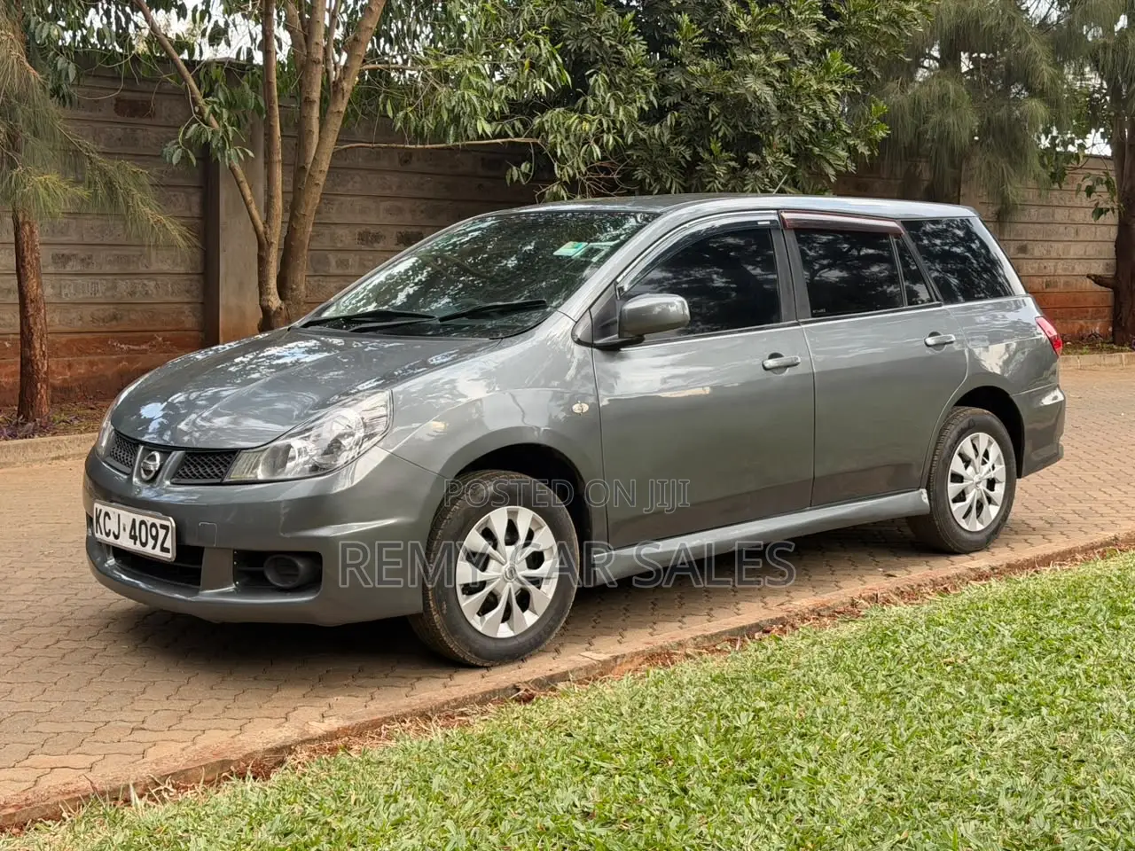 Nissan Wingroad 2010 Gray