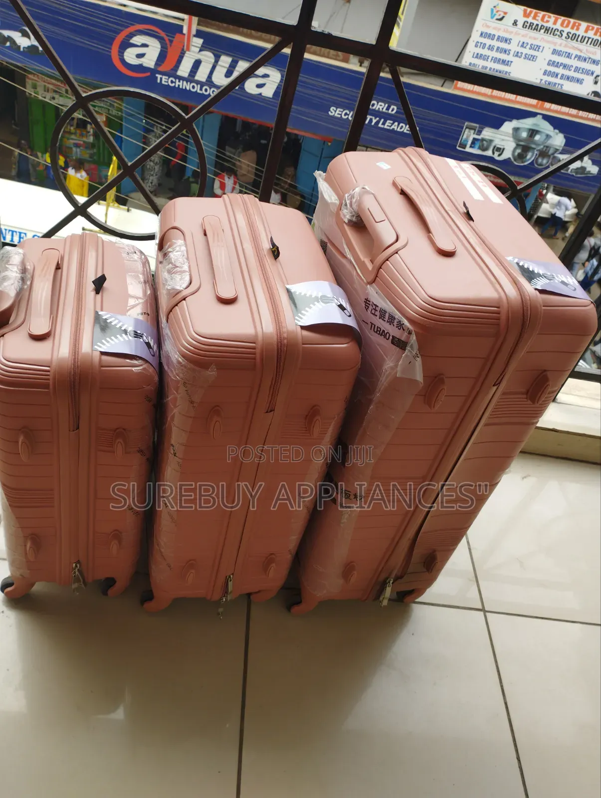 Premium 3-in-1 Hard Rubber Suitcase Set for Travel Storage