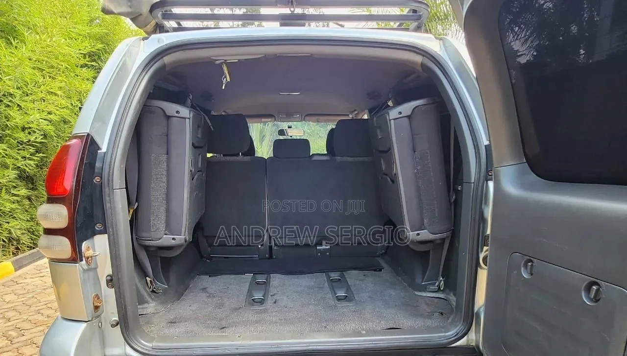 Toyota Land Cruiser Prado 2006 Silver