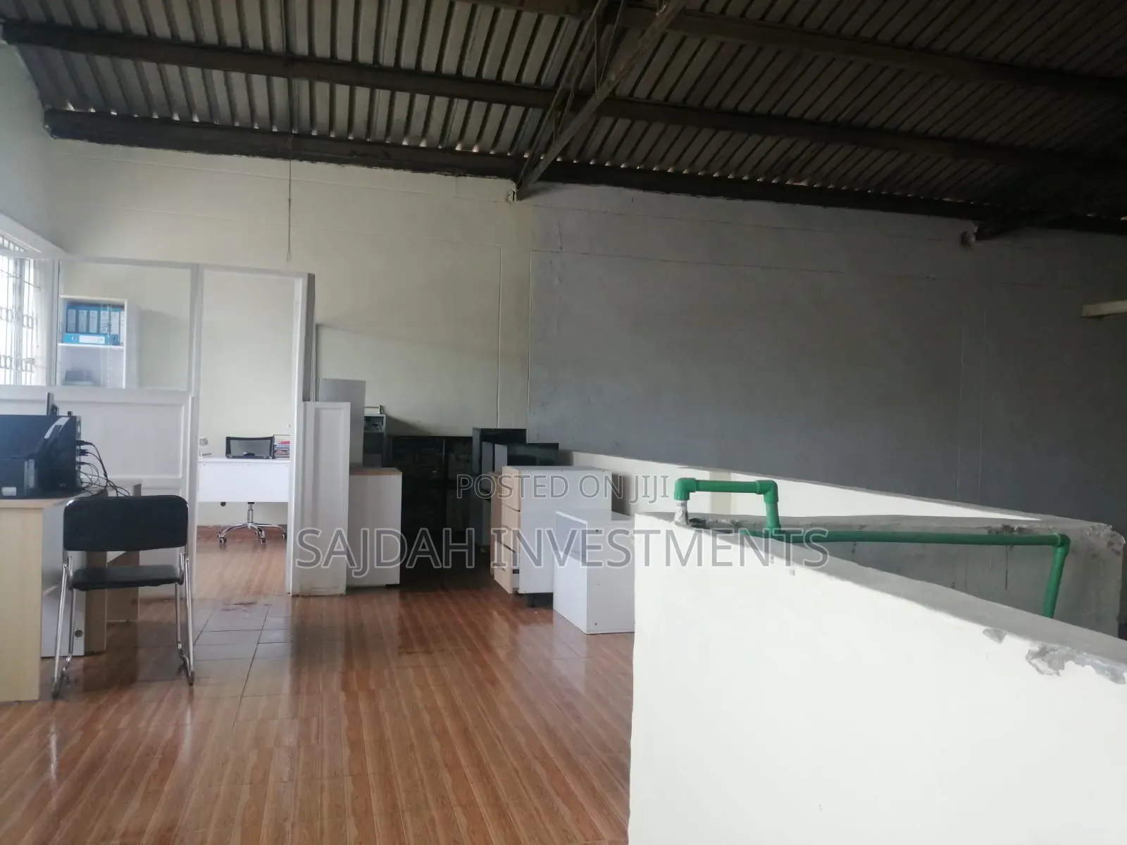 Spacious Warehouse TO LET