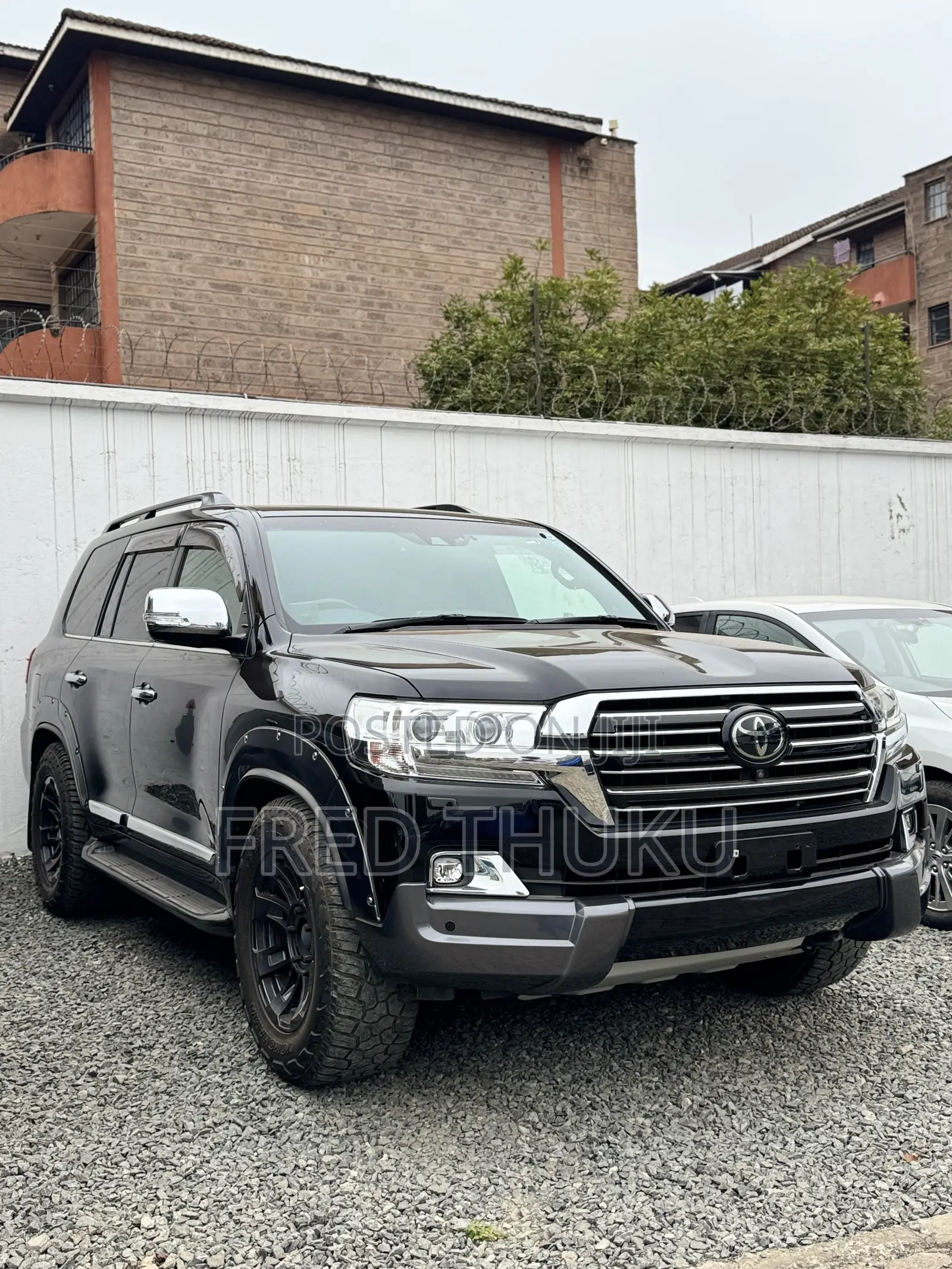 Toyota Land Cruiser 4.6 V8 ZX 2019 Black