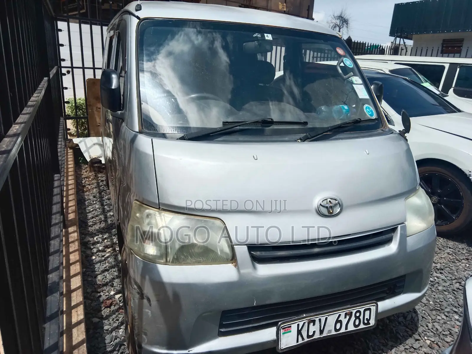 Toyota TownAce 2012 Silver