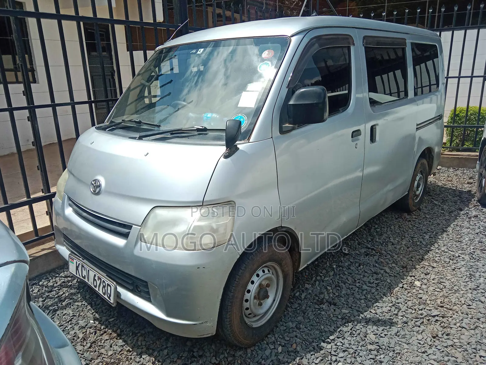 Toyota TownAce 2012 Silver