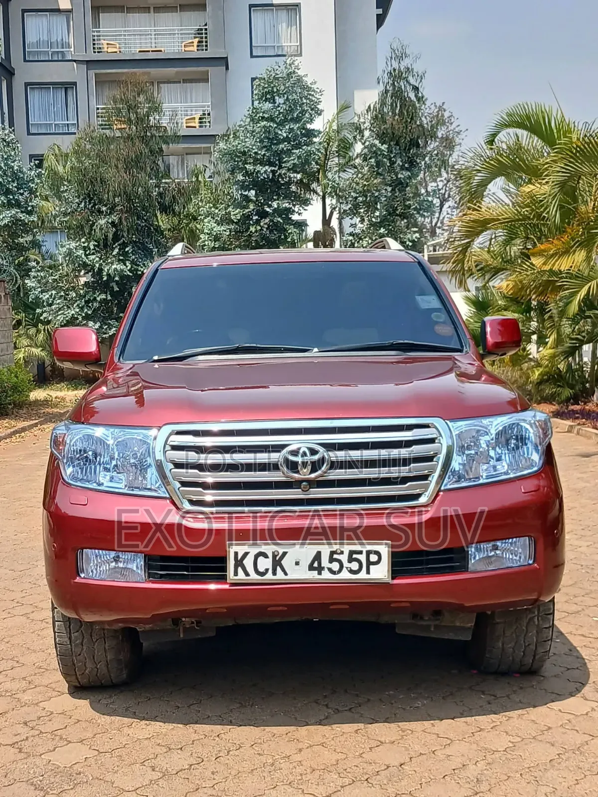 Toyota Land Cruiser 2010 Red