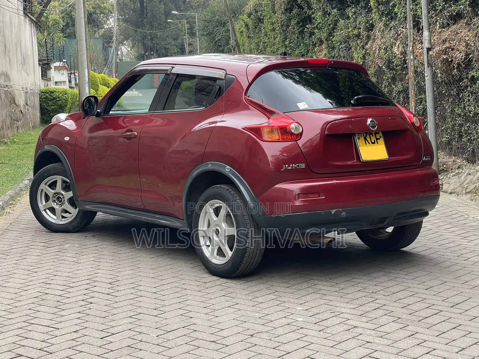 Nissan Juke 2011 Red