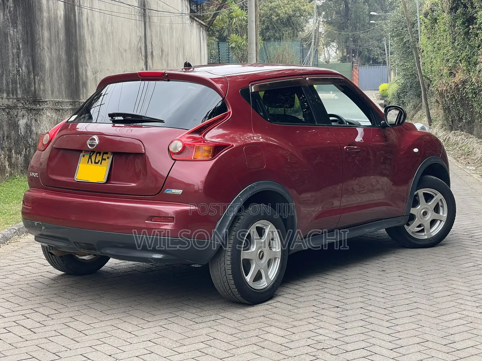 Nissan Juke 2011 Red