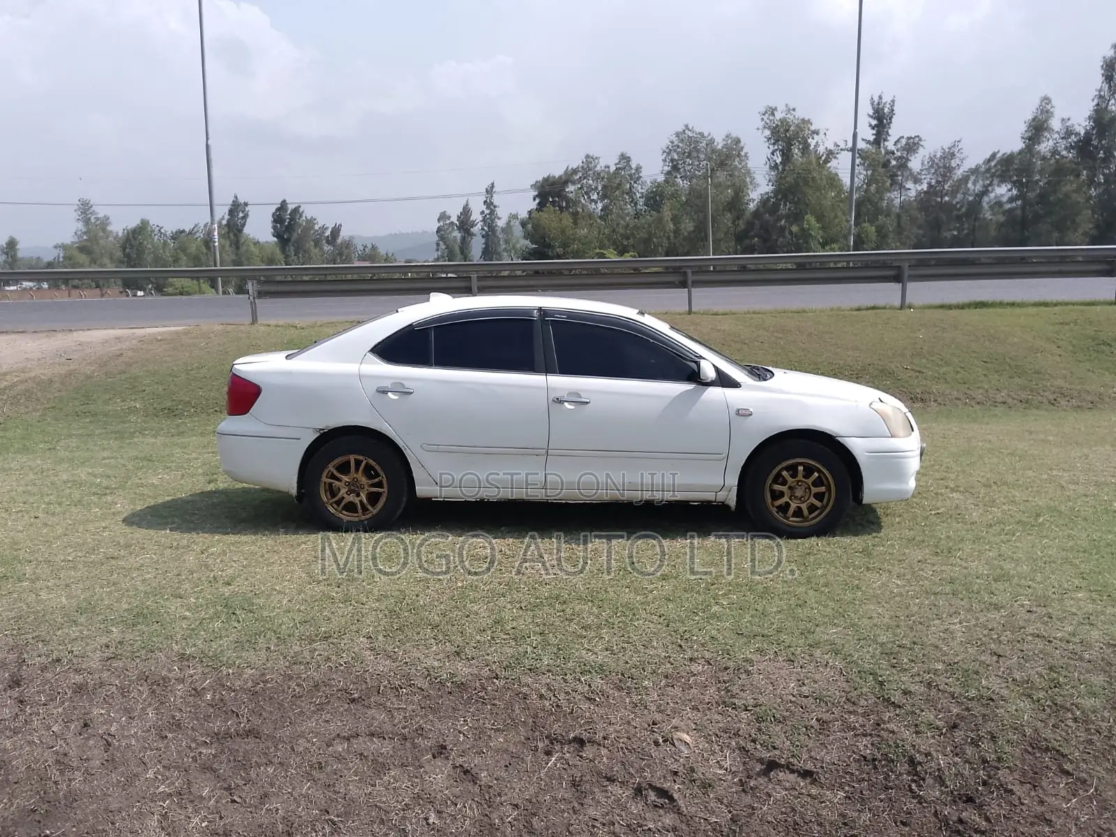 Toyota Premio 2005 White
