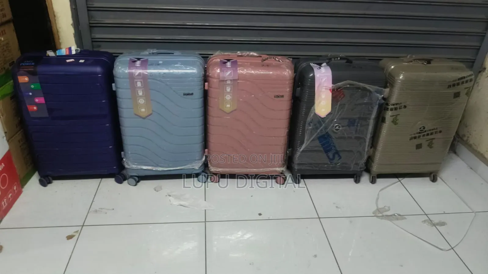 Rubber( Pp) Suitcase* *With Double* *Zip (Anti Theft Zipper)size 27