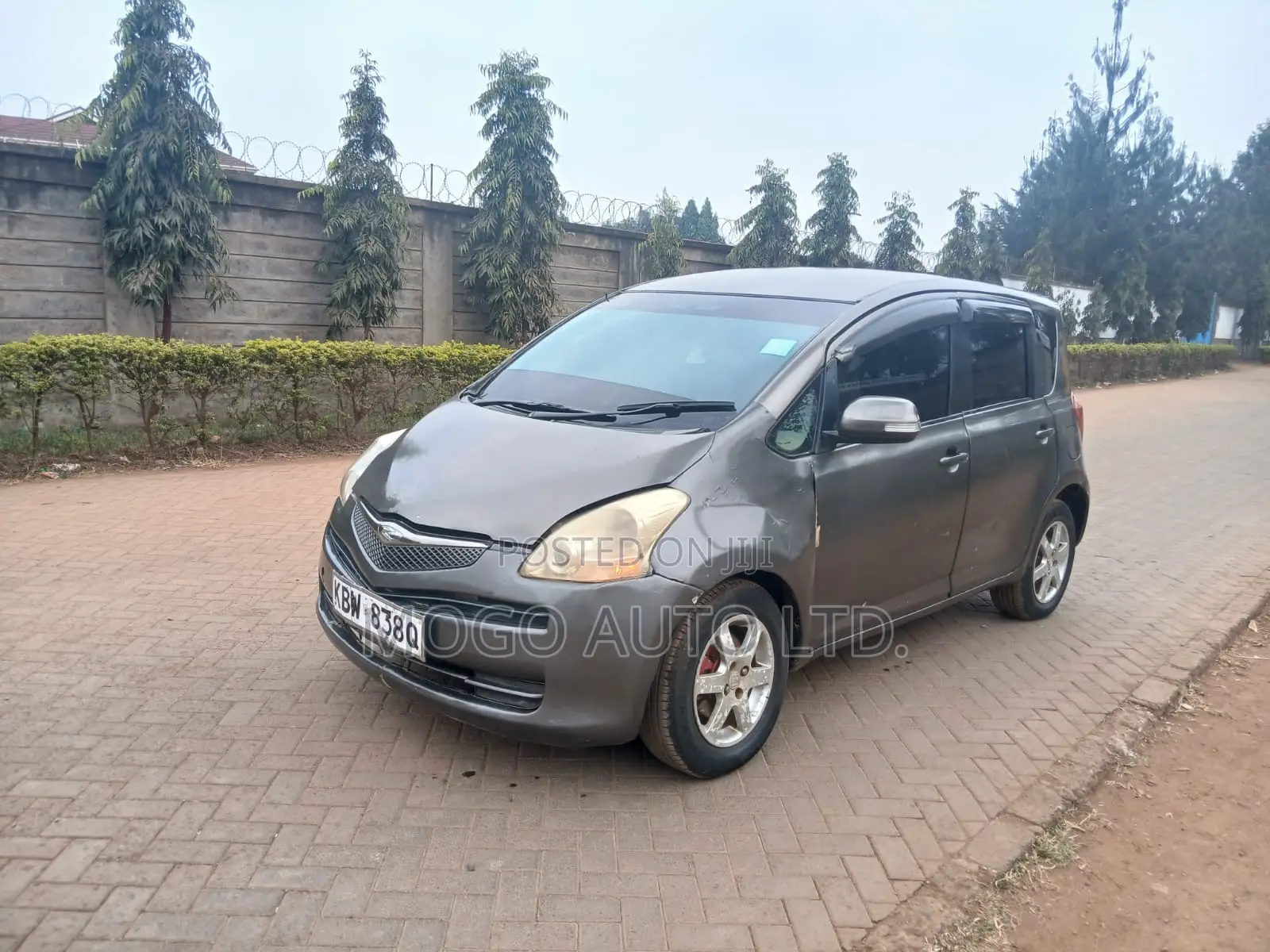 Toyota Ractis 2006 Gray