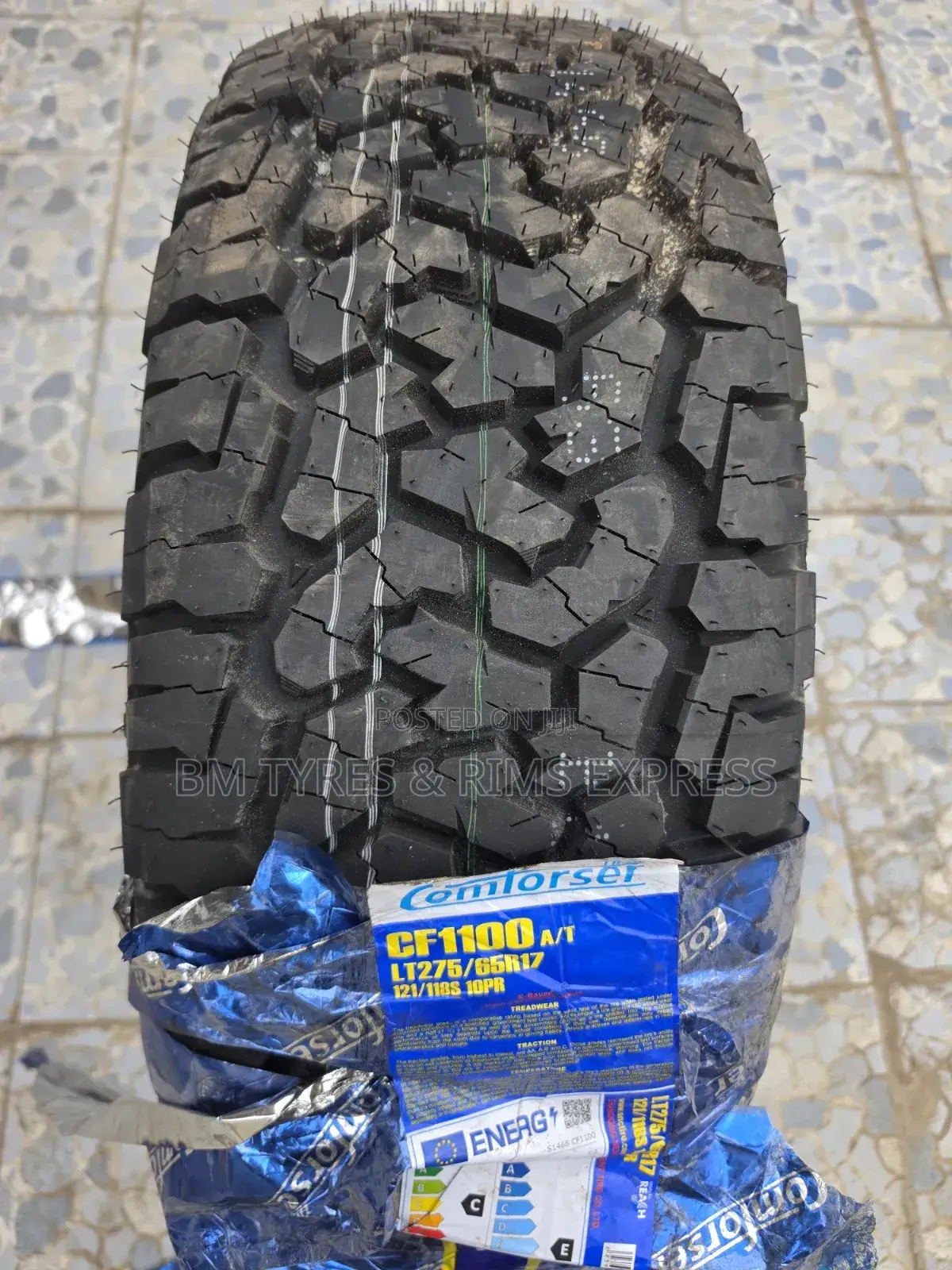 275 /65 R17 Comforser Tires (All Terrein)