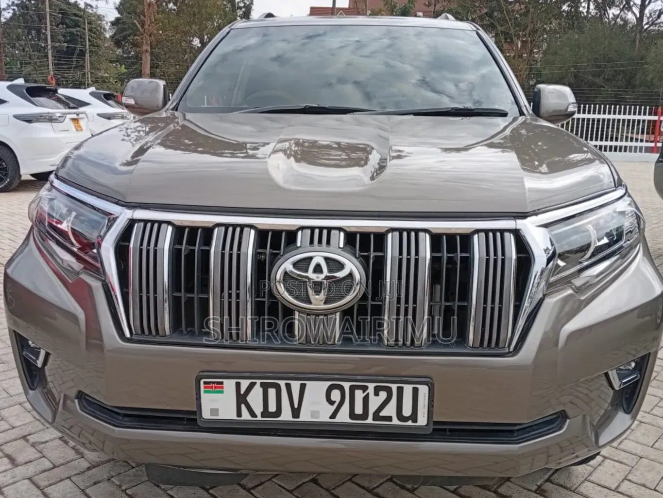 Toyota Land Cruiser Prado 2018 Gray