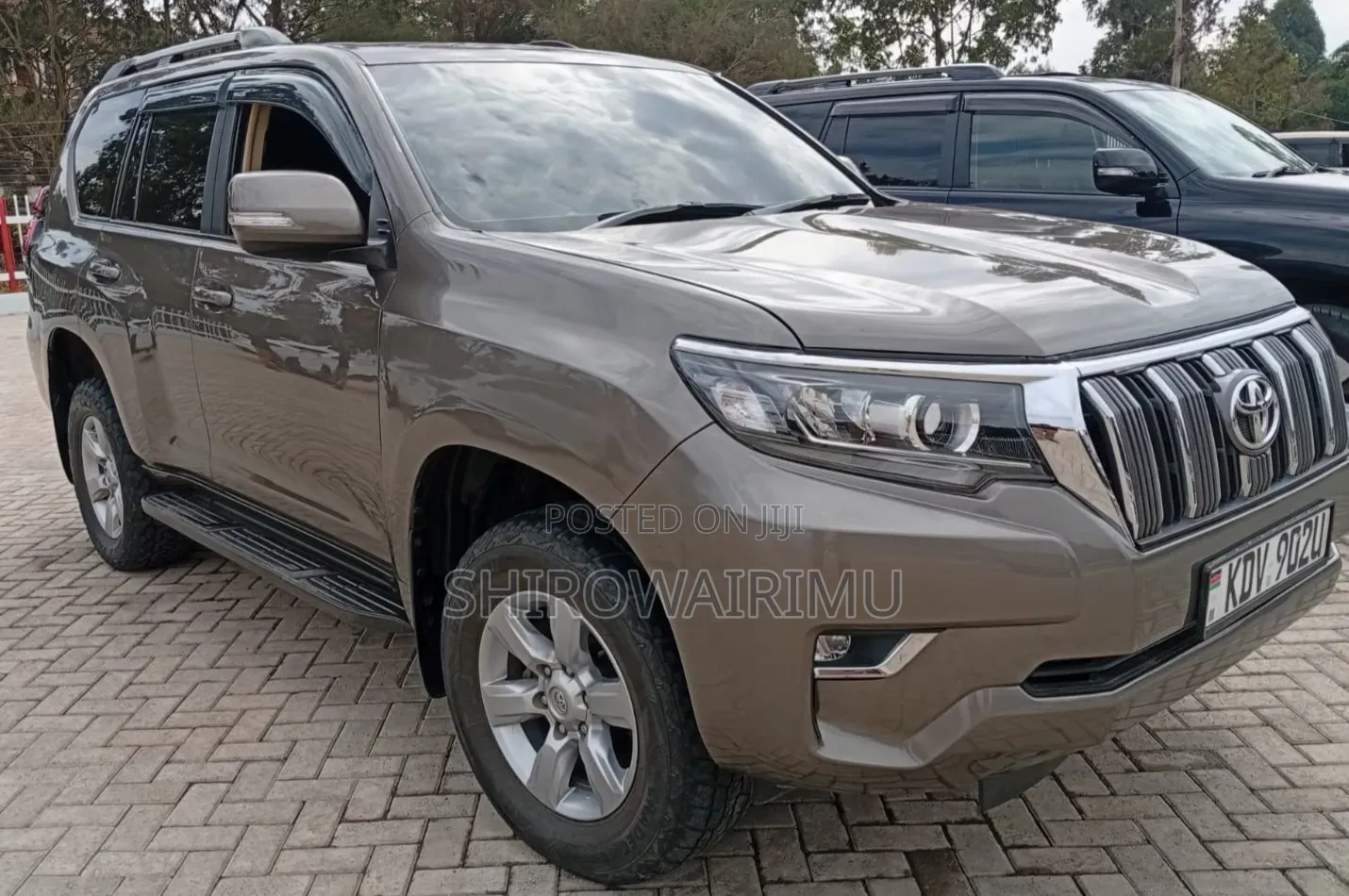 Toyota Land Cruiser Prado 2018 Gray
