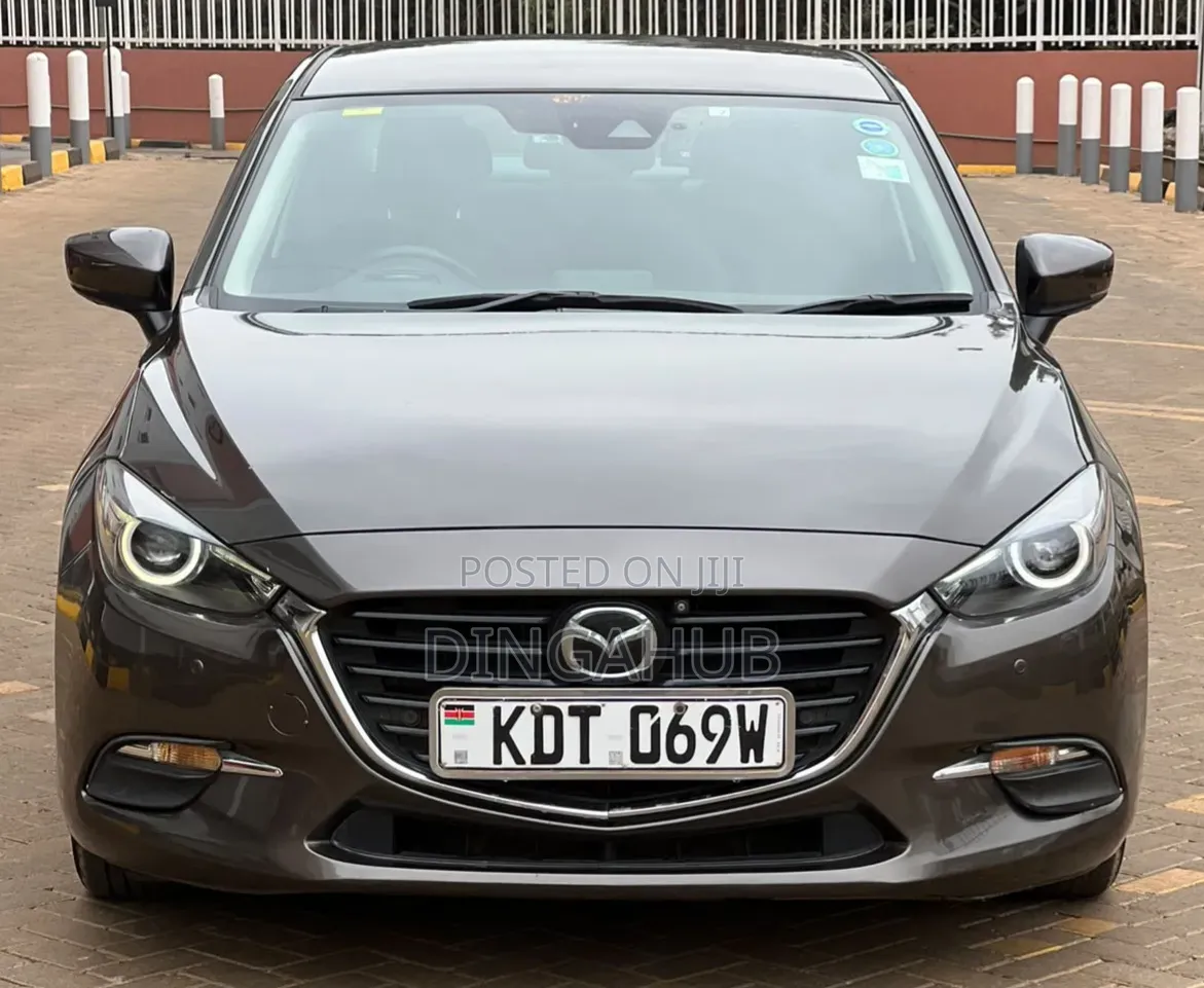 Mazda Axela 2018 Brown