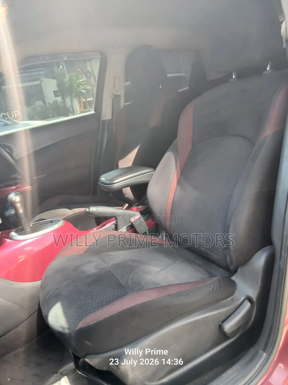 Nissan Juke 2011 Red