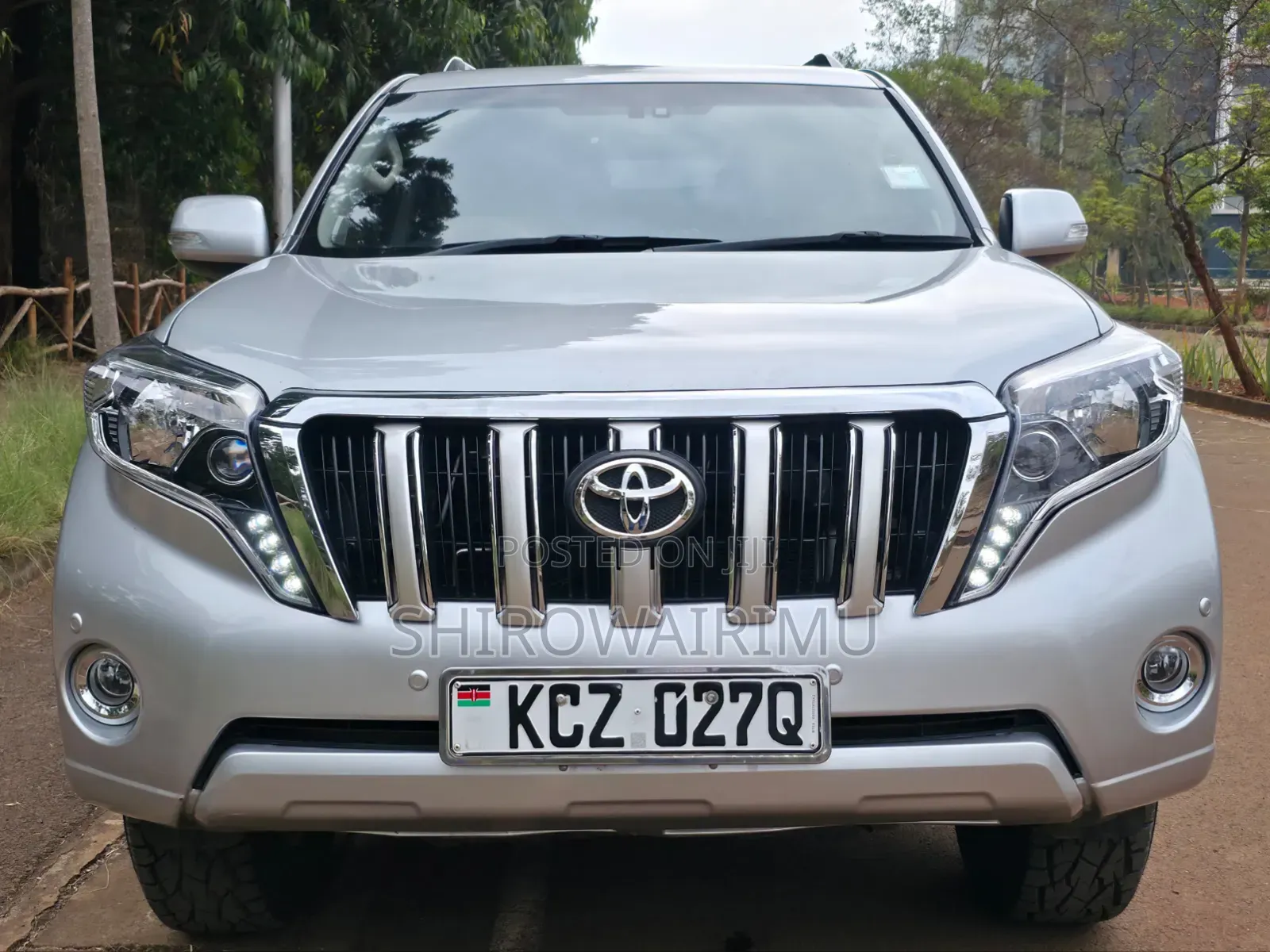 Toyota Land Cruiser Prado 2012 Silver