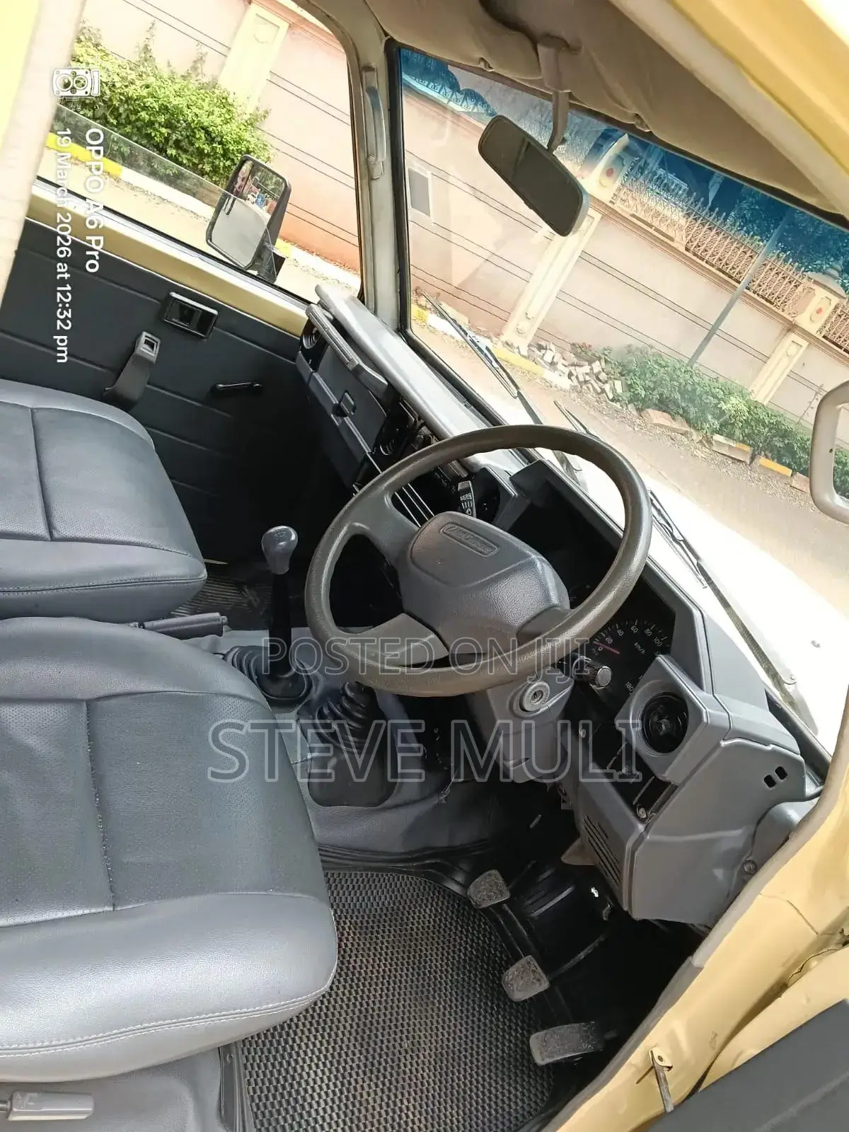 Toyota Land Cruiser 2008 Gold