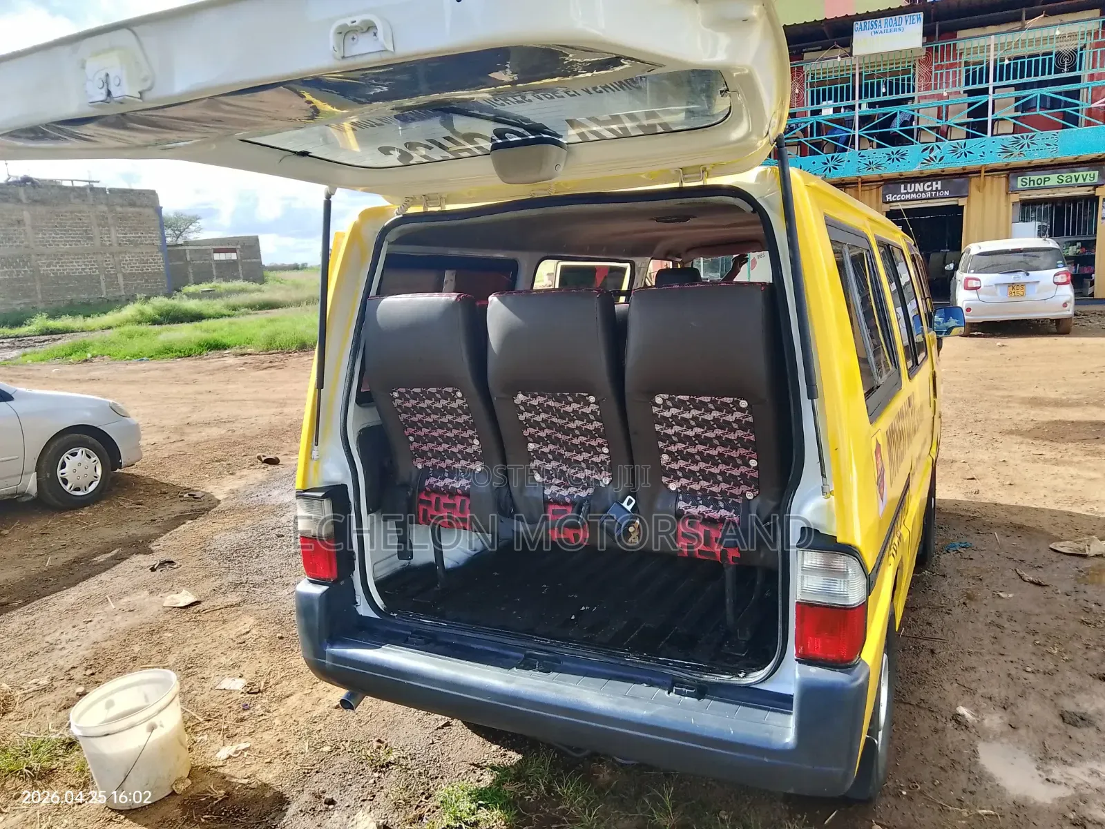 Nissan Vanette 2010 Yellow