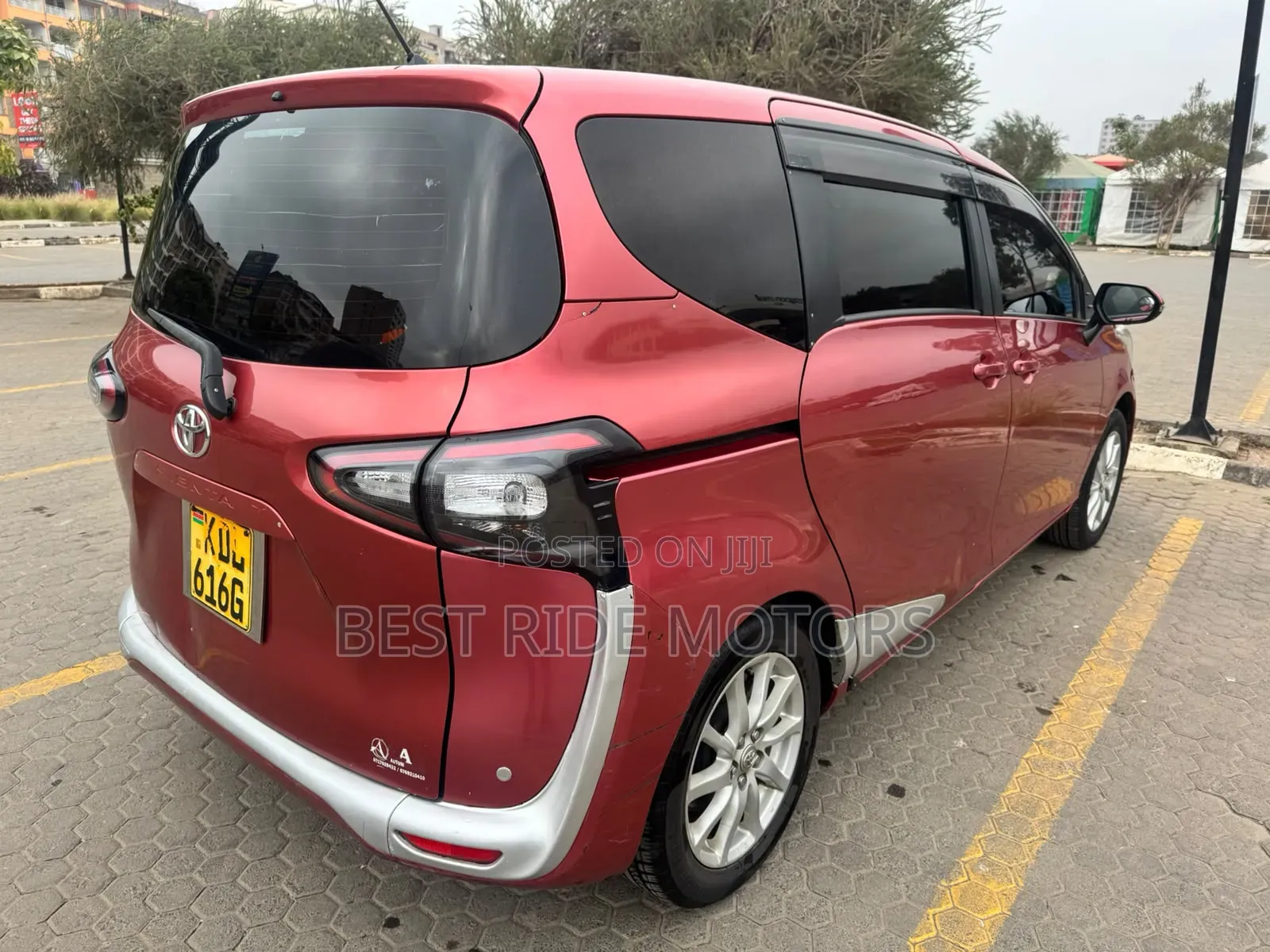 Toyota Sienta 1.5 FWD (6-seater) 2016