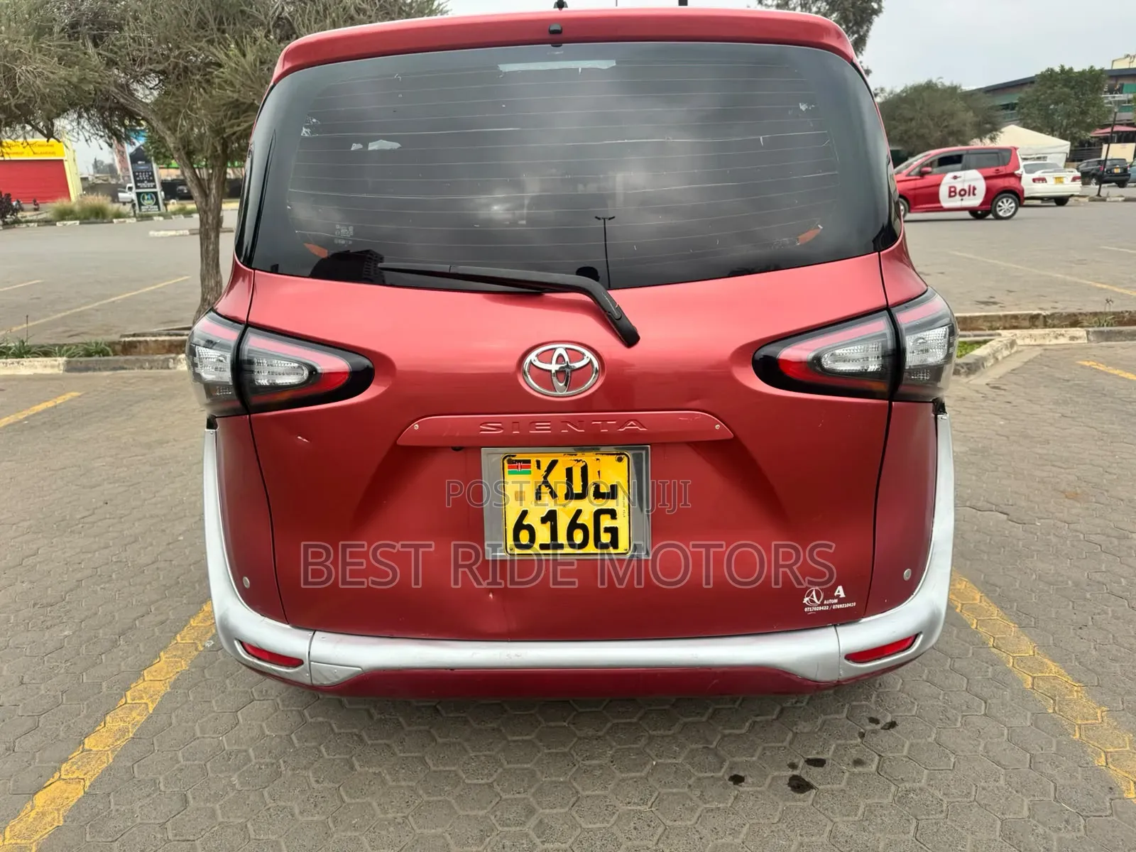 Toyota Sienta 1.5 FWD (6-seater) 2016
