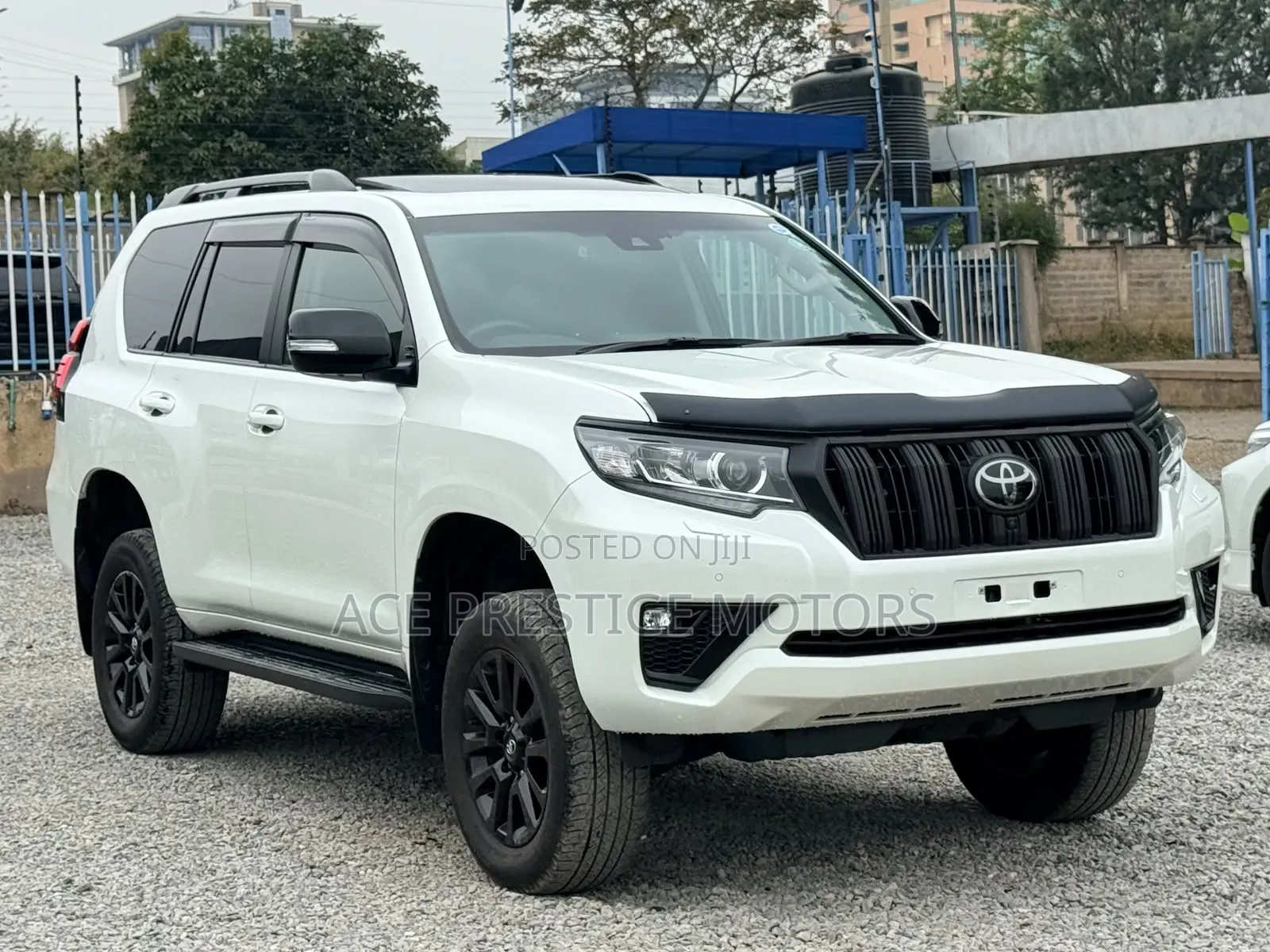 Toyota Land Cruiser Prado 2021 White