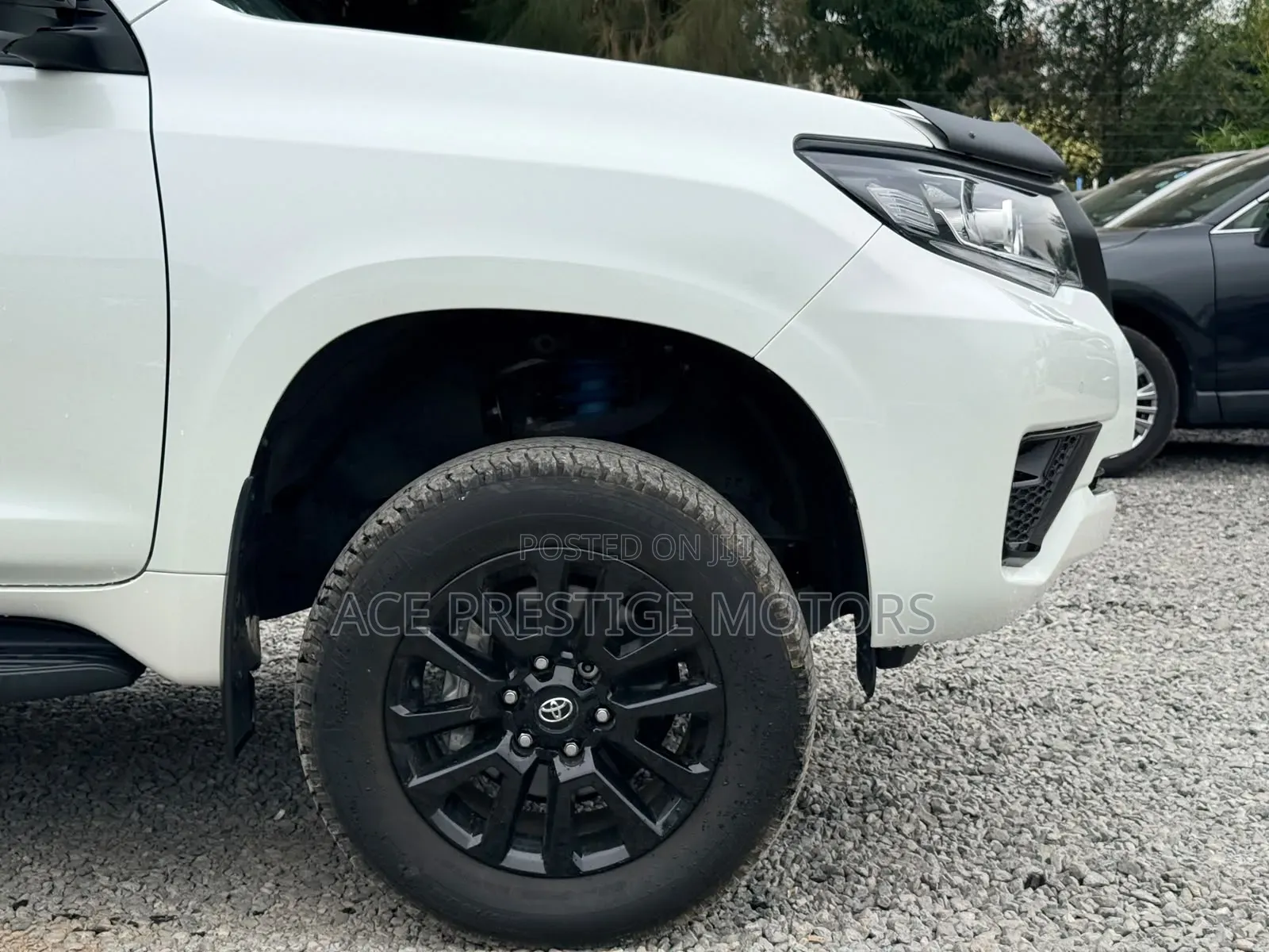 Toyota Land Cruiser Prado 2021 White