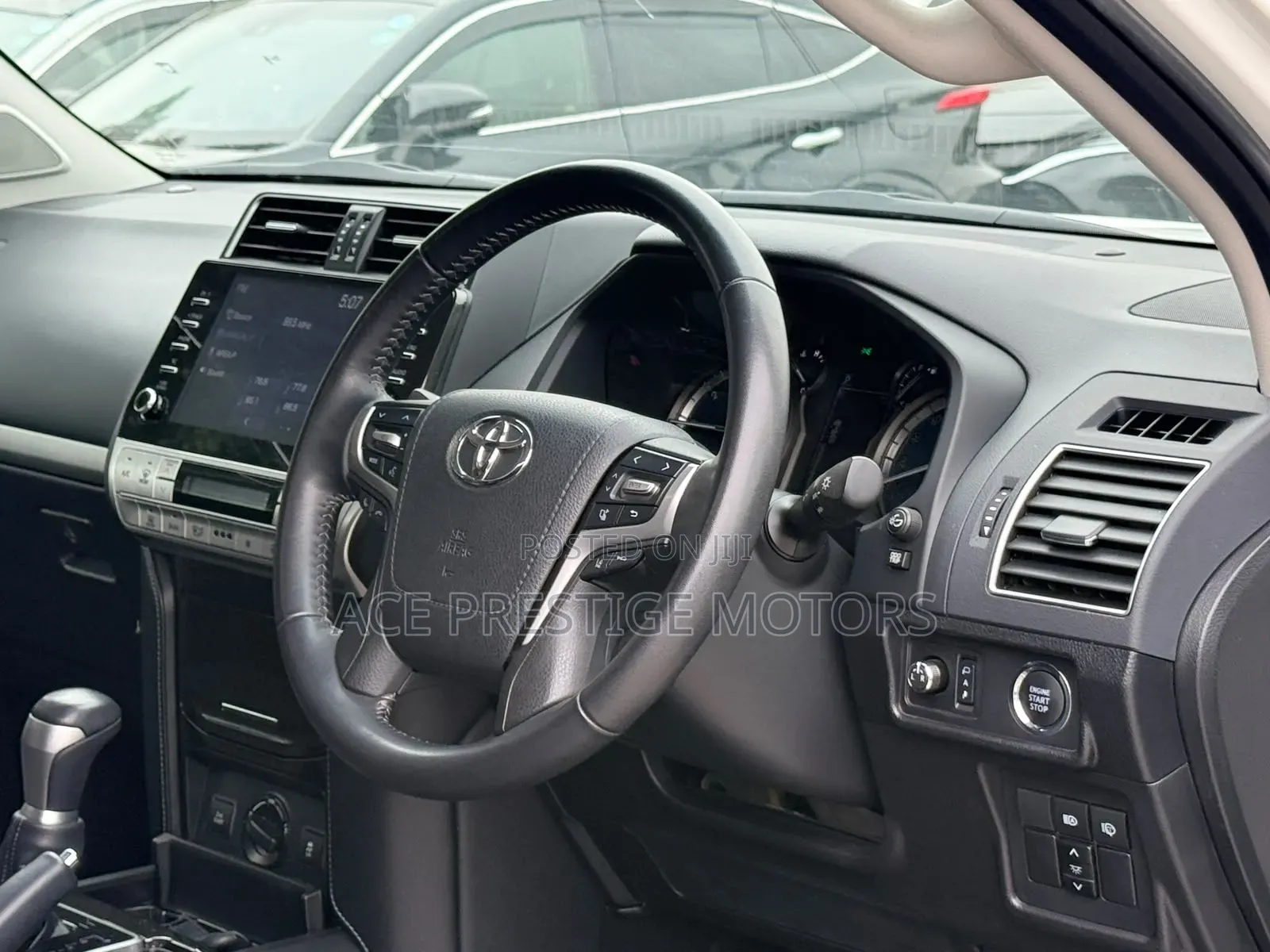 Toyota Land Cruiser Prado 2021 White