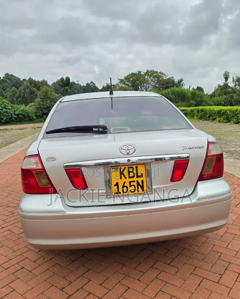 Toyota Premio 2005 Silver