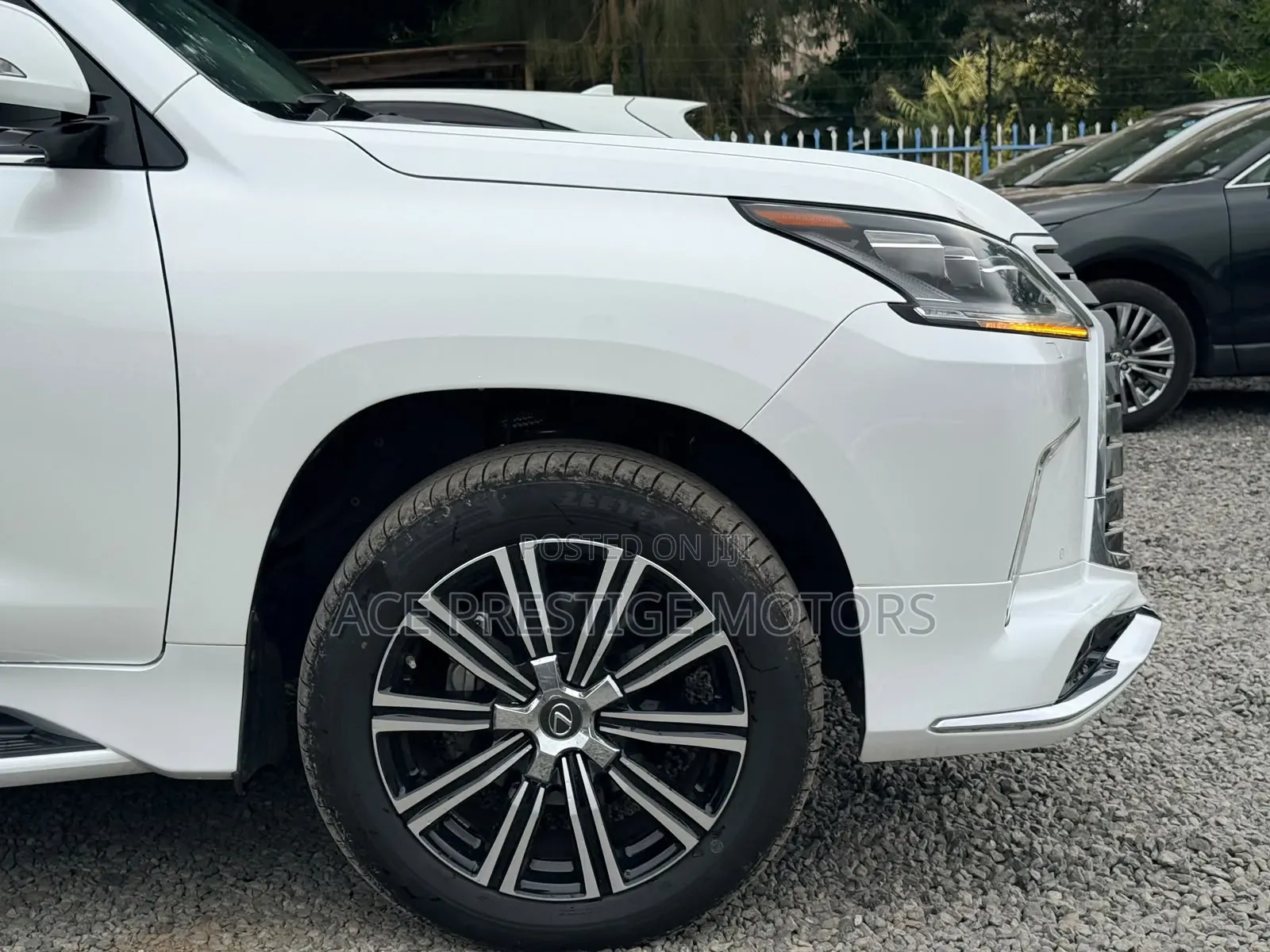 Lexus LX 2019 White