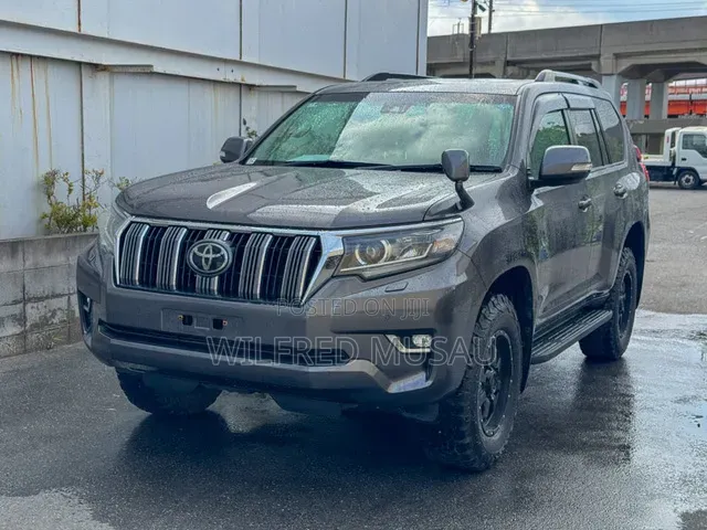 Toyota Land Cruiser Prado 2021 Gold
