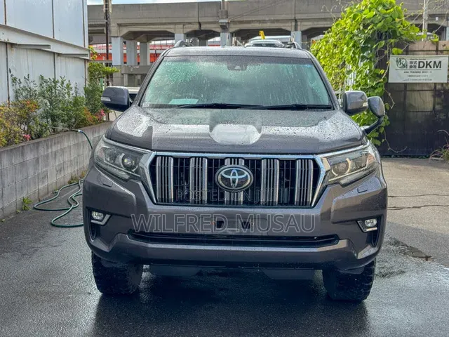 Toyota Land Cruiser Prado 2021 Gold