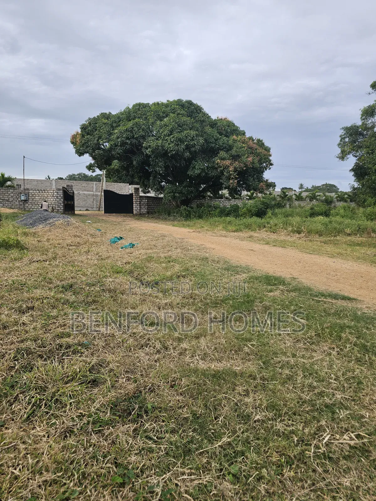 50/100 Square Feets Plots on Sale Kikambala for Premier Homes