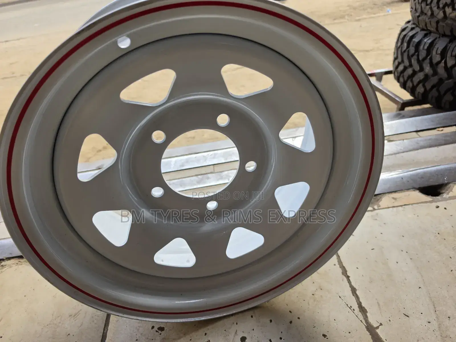 Rims (Size 16) TOYOTA LANDCRUZA (5 Holes) Tubeless.