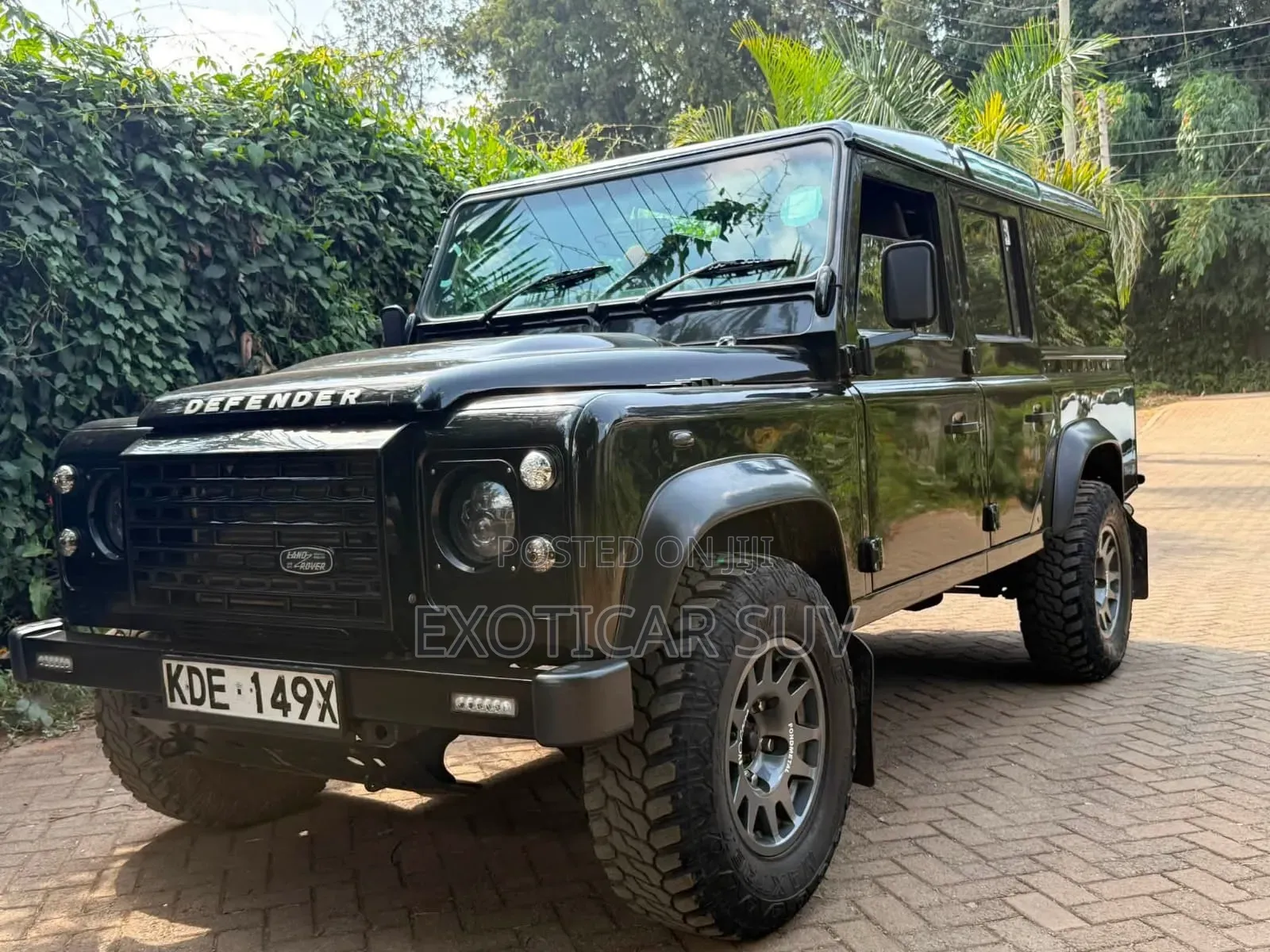 Land Rover Defender 2010 Black