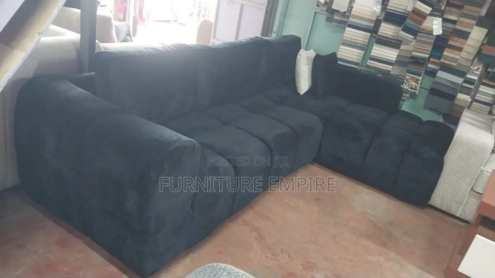 6 Seater L-Shaped Sofa in Black Bubble Design