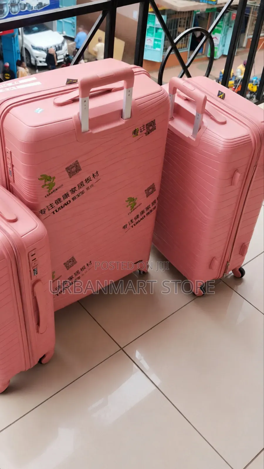 Stylish Unbreakable 3in 1 Piece Travel Suitcase Set