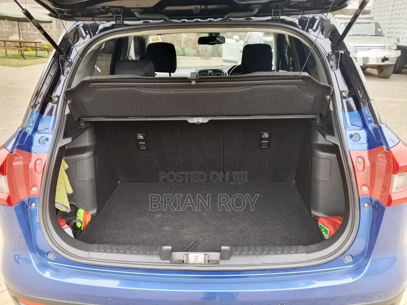 Suzuki Vitara 2021 Blue