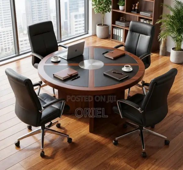 Office Boardroom Table : 1.2m Round Conference Table