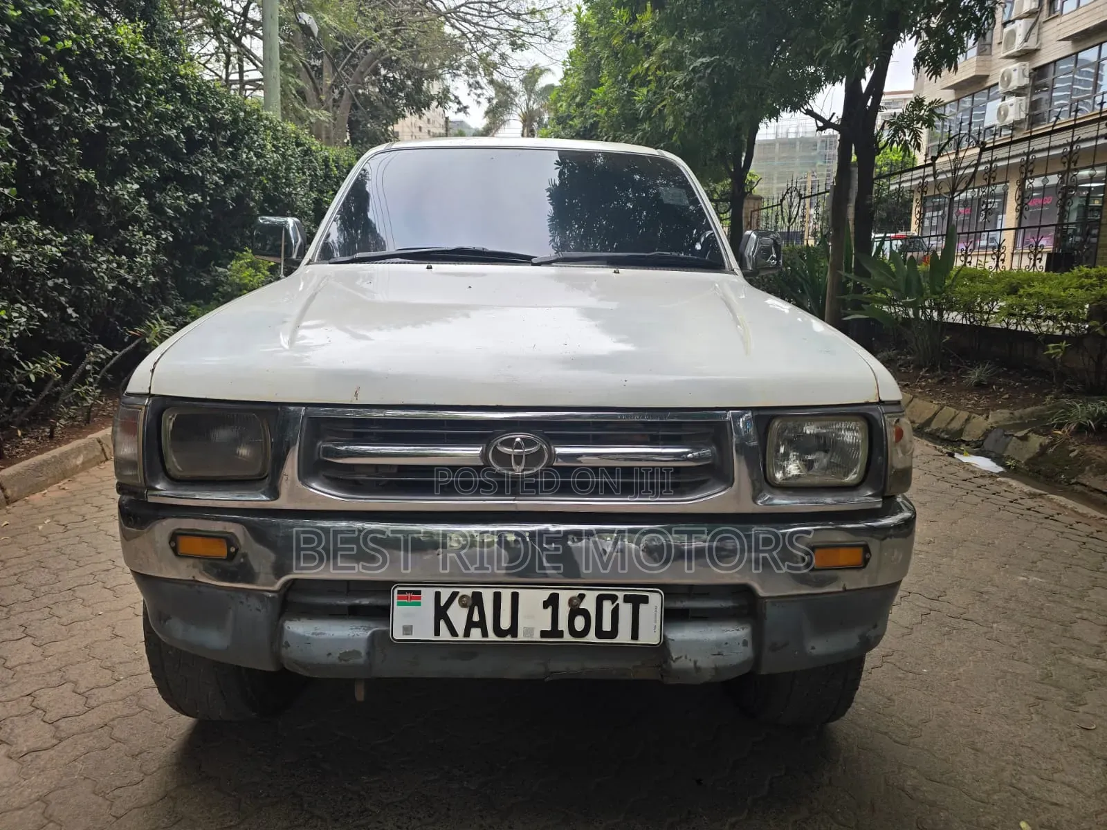 Toyota Hilux 1998 Silver