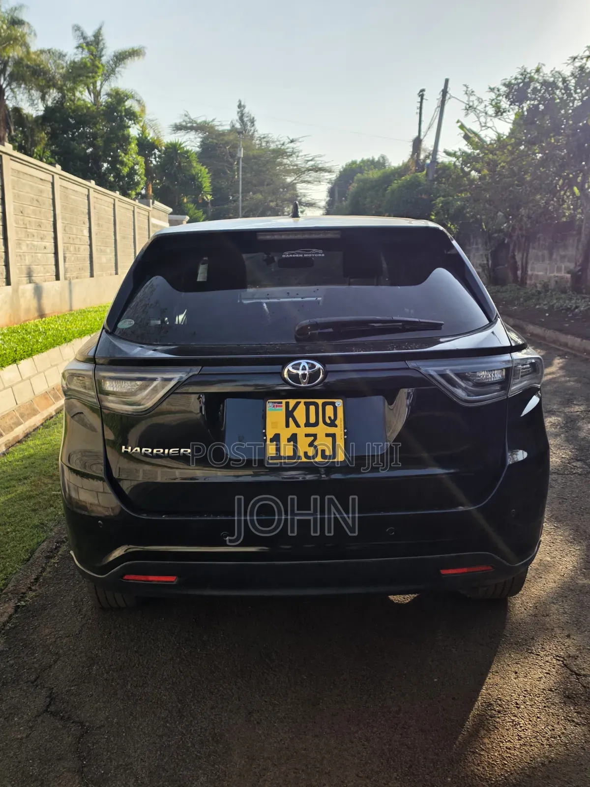 Toyota Harrier 2.0 2017 Matt Black