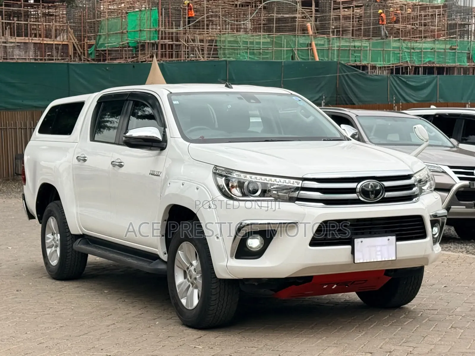 Toyota Hilux 2019 White