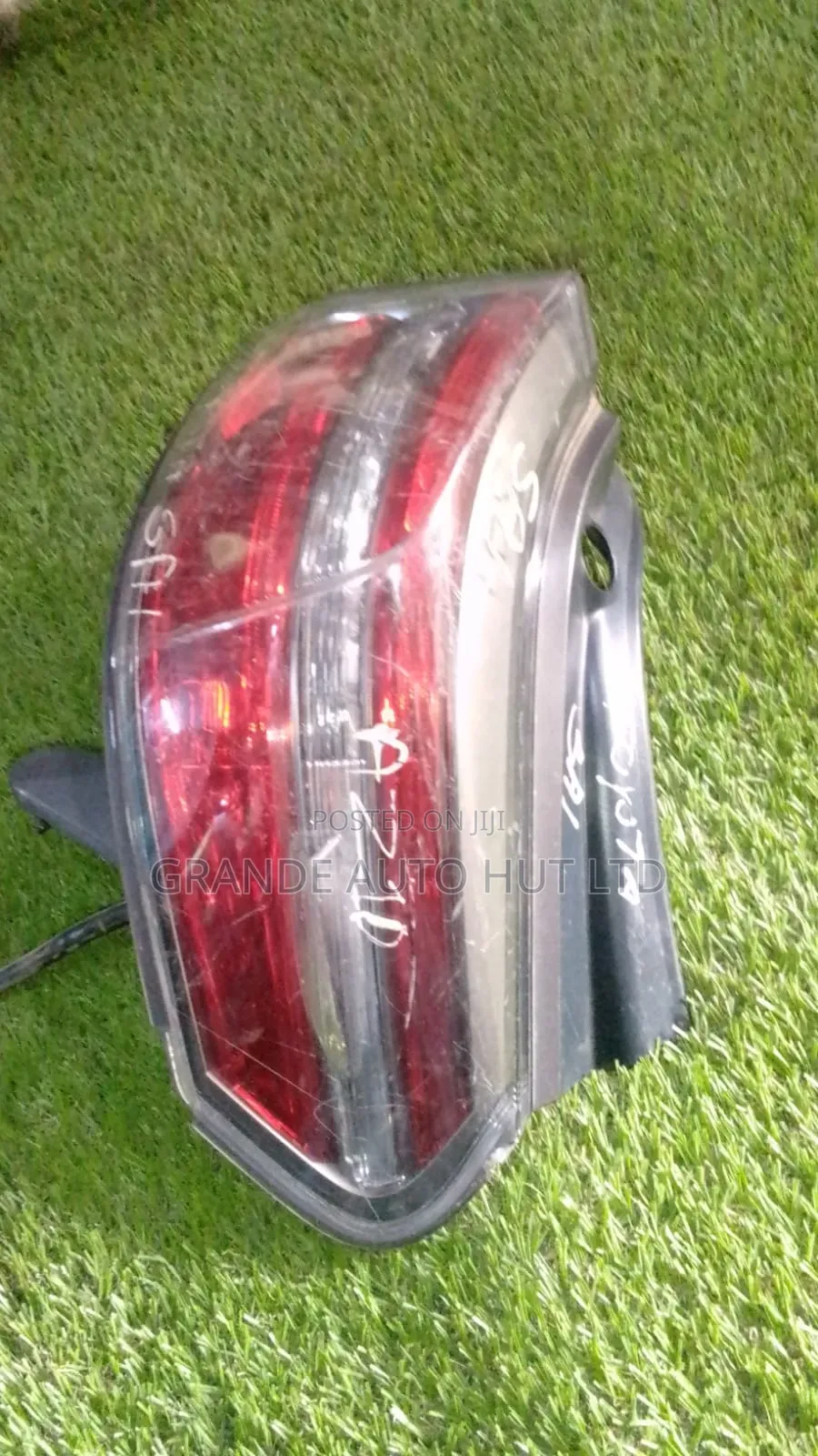 Toyota Sai Taillights