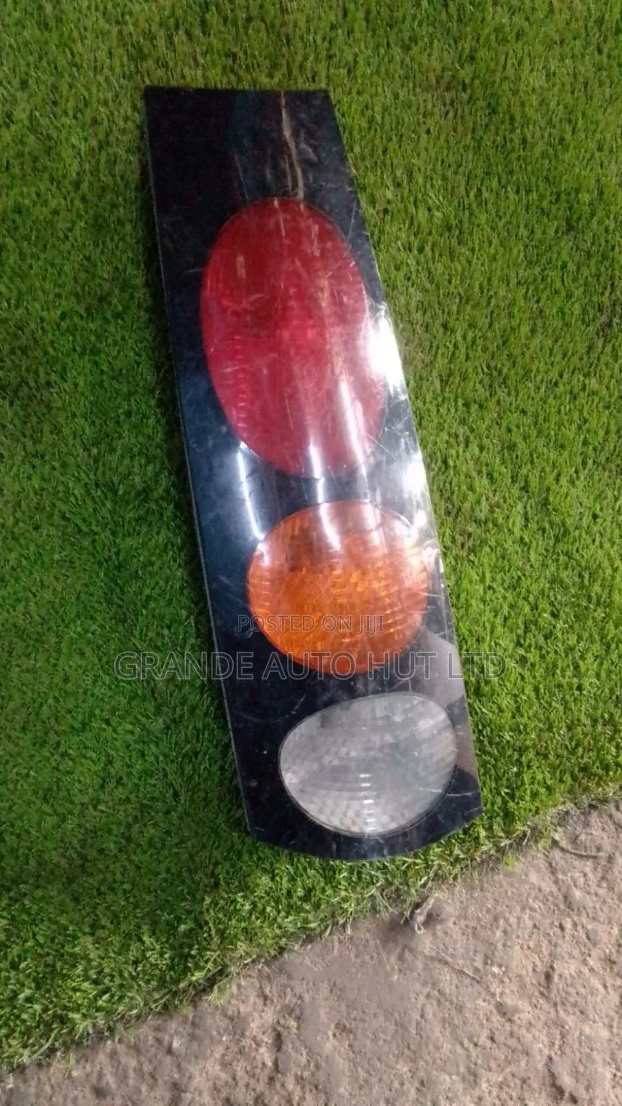 Toyota Raum 2002 Taillight