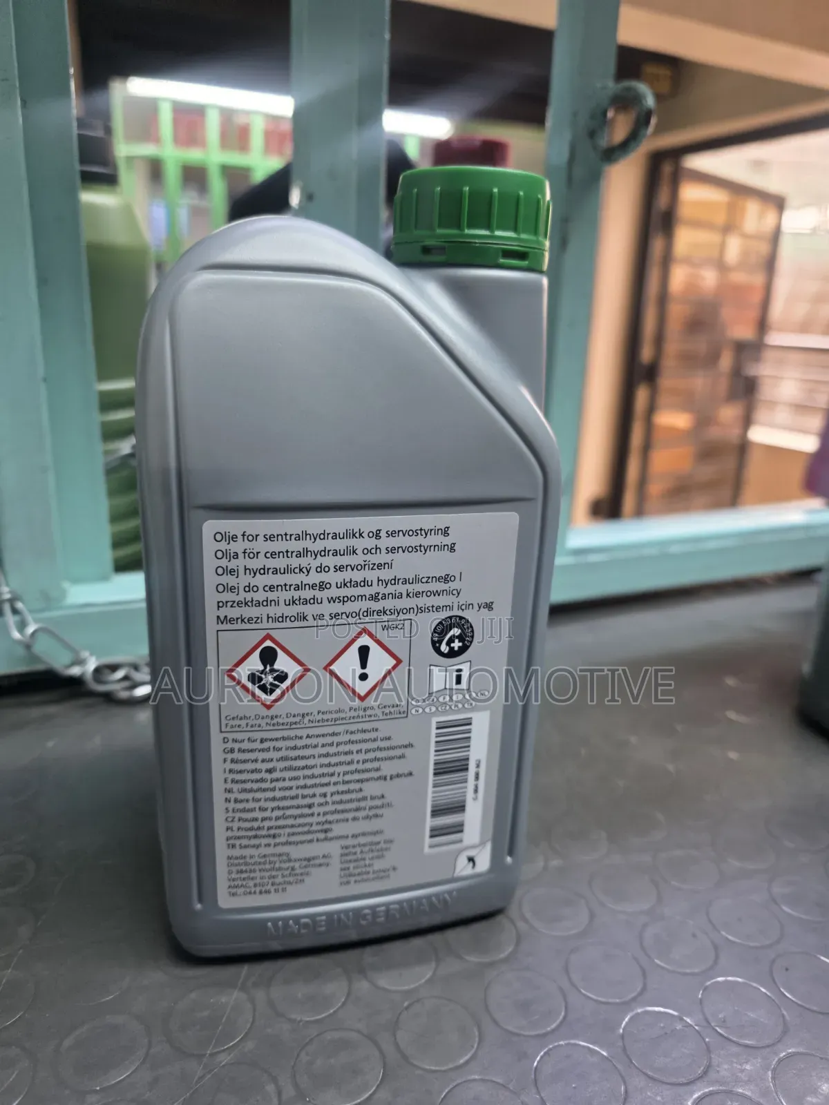 Genuine Volkswagen Oil for Hydraulic and Power Steering System