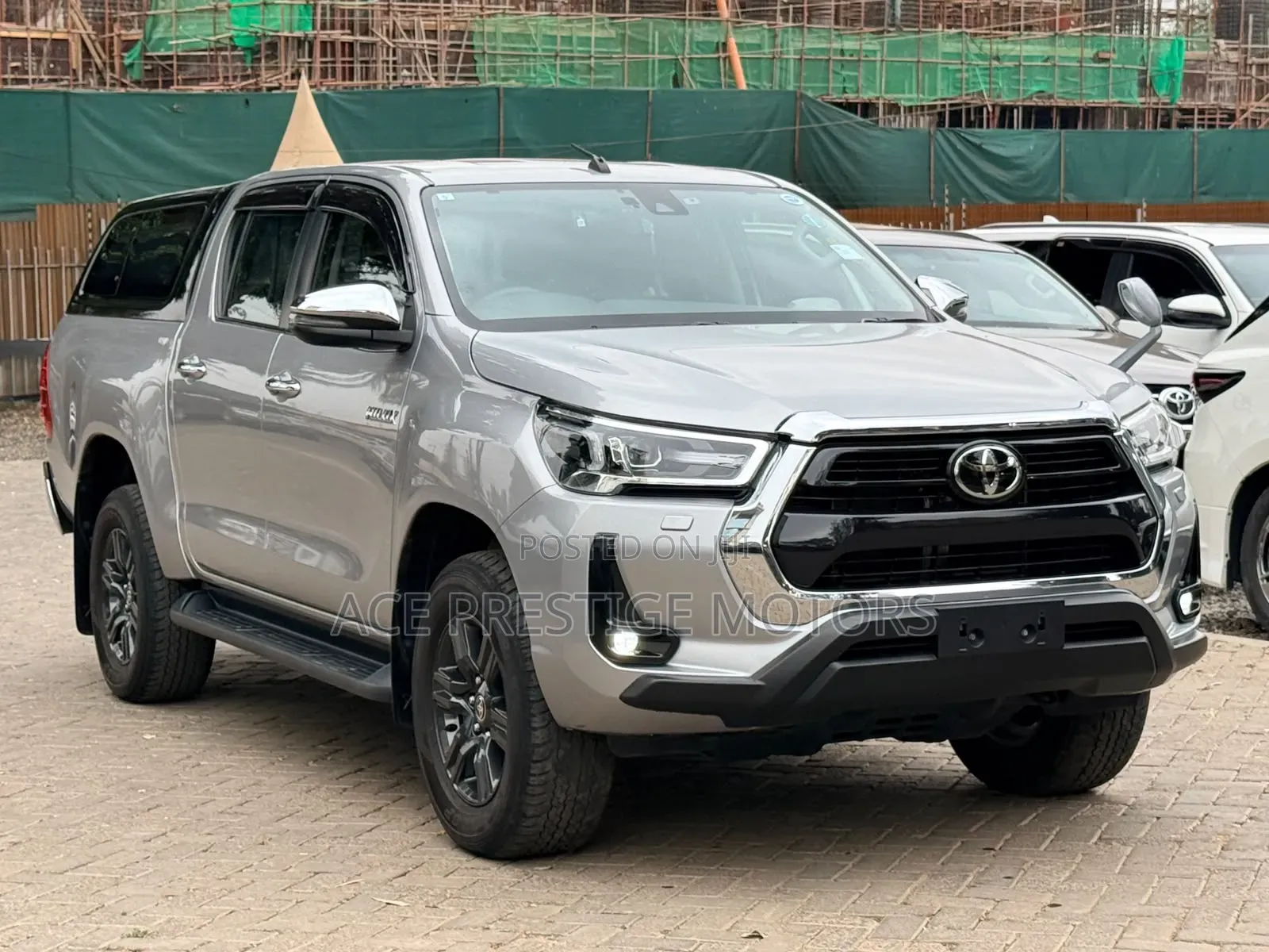 Toyota Hilux 2021 Silver