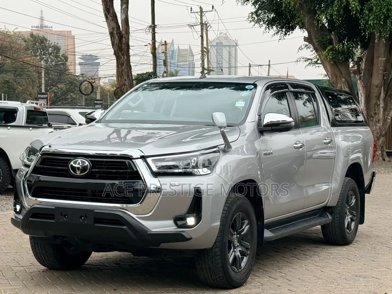 Toyota Hilux 2021 Silver